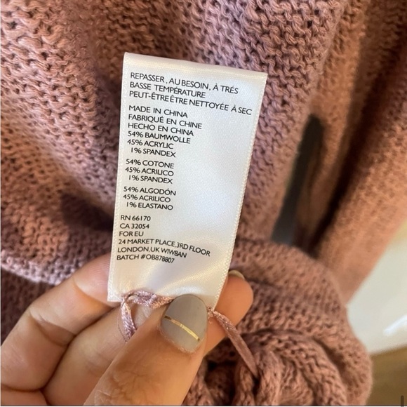 Urban Outfitters Maeve Reversible V-Neck Sweater - size medium - Picture 10 of 10